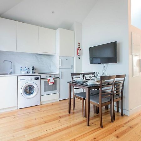 Lovelystay - Cozy 1Br In Santa Catarina W/ Balcony Porto Exterior photo