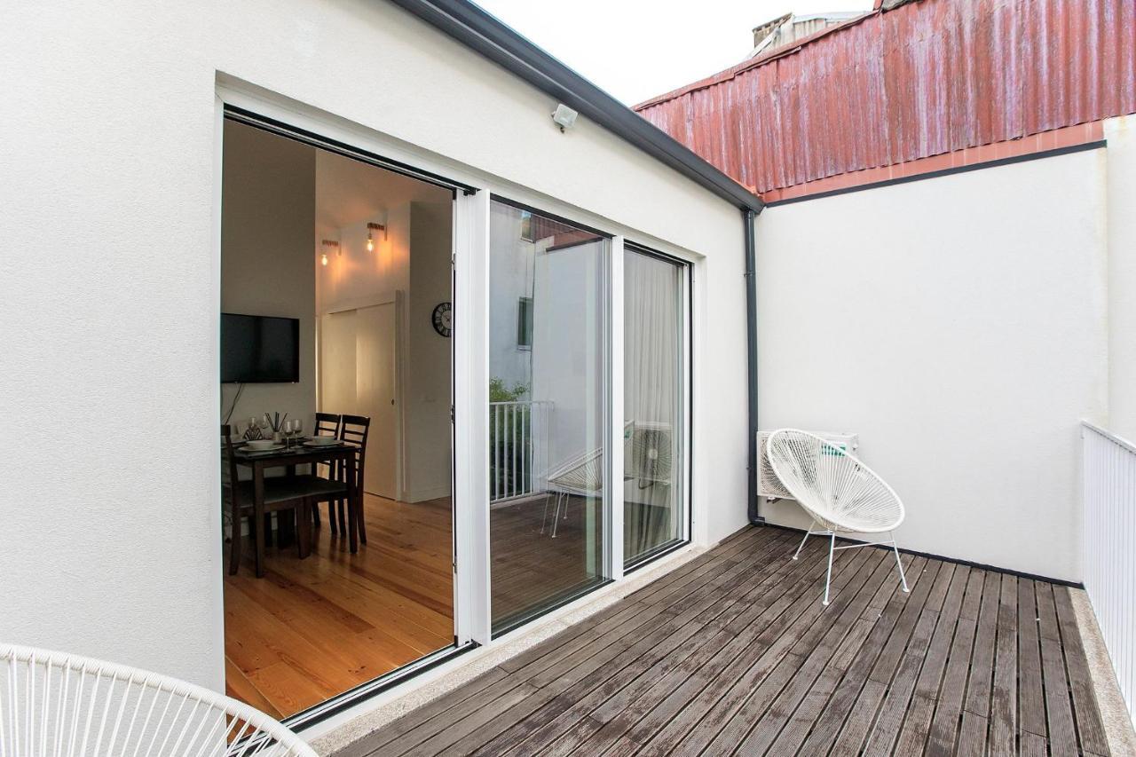 Lovelystay - Cozy 1Br In Santa Catarina W/ Balcony Porto Exterior photo